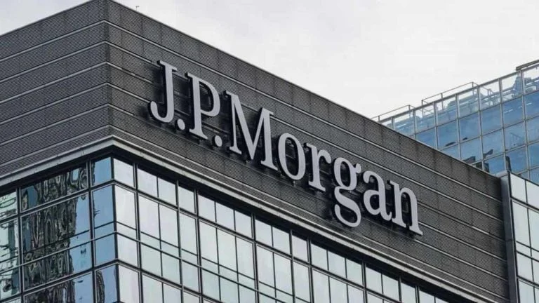 =JPMorgan, Bitcoin ETF, digital asset, banking, investment, cryptocurrency